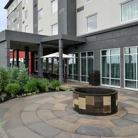 Courtyard By Marriott Saskatoon Airport-3